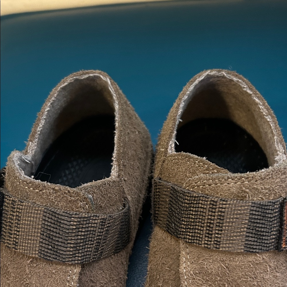 Chaco Women's Paonia Clog- Teak- Suede - Picture 14 of 16
